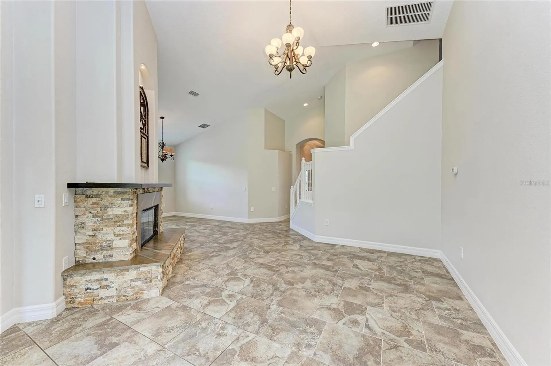 337 Snapdragon Loop Bradenton FL 34212