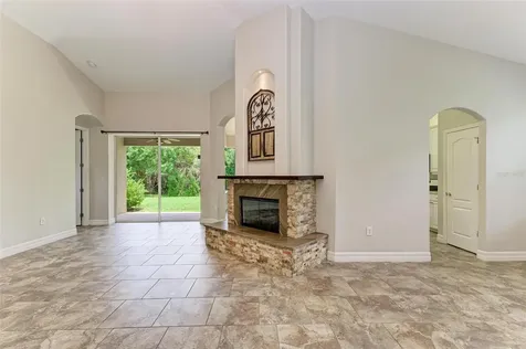 337 Snapdragon Loop Bradenton FL 34212