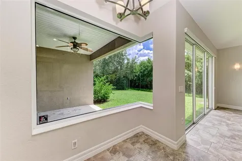 337 Snapdragon Loop Bradenton FL 34212
