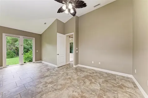 337 Snapdragon Loop Bradenton FL 34212