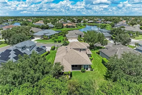 337 Snapdragon Loop Bradenton FL 34212