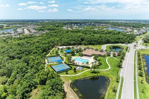 337 Snapdragon Loop Bradenton FL 34212