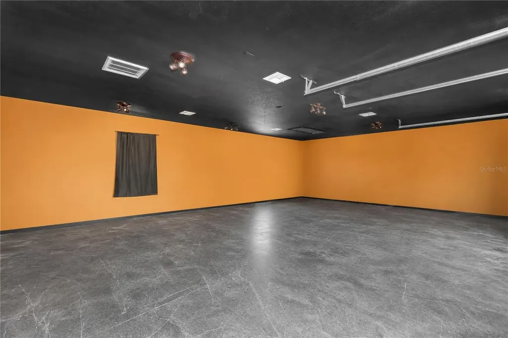 20301 Peabody Street Orlando FL 32833