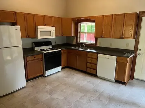 350 NW 249th Street Newberry FL 32669