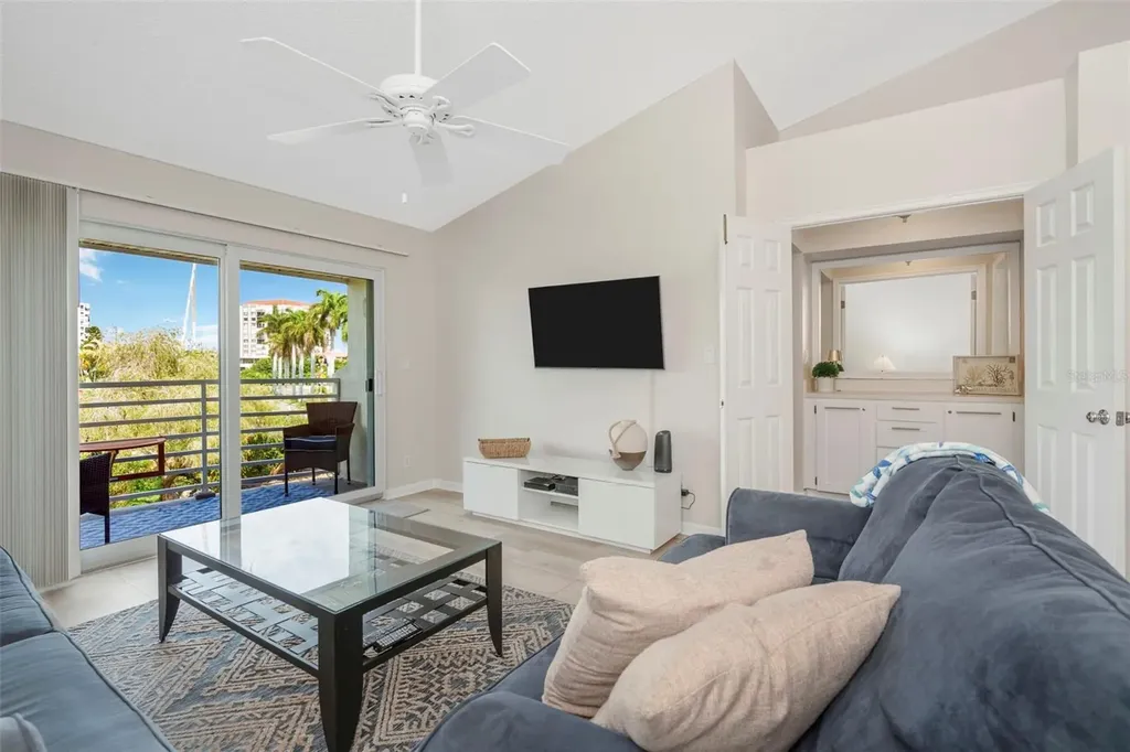 6011 Bahia Del Mar Boulevard St Petersburg FL 33715