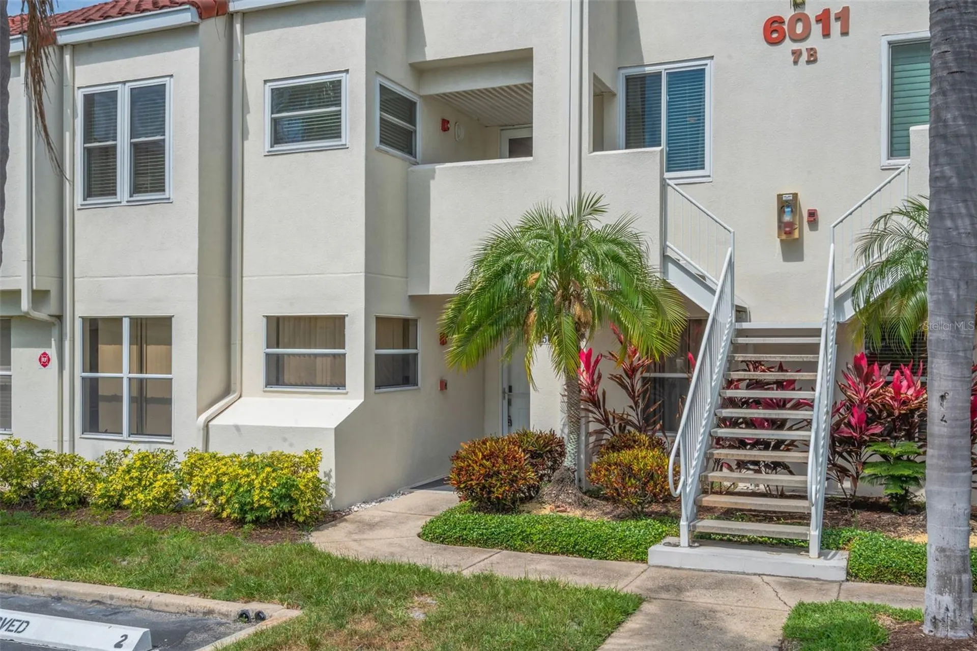 6011 Bahia Del Mar Boulevard St Petersburg FL 33715