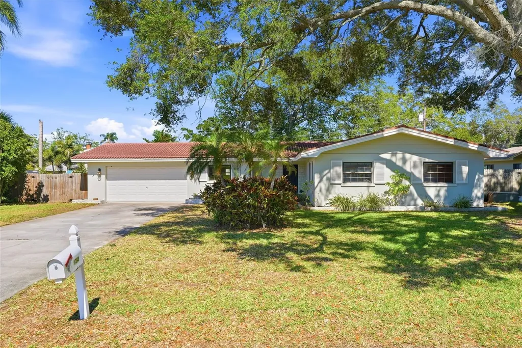 1349 Viewtop Drive Clearwater FL 33764
