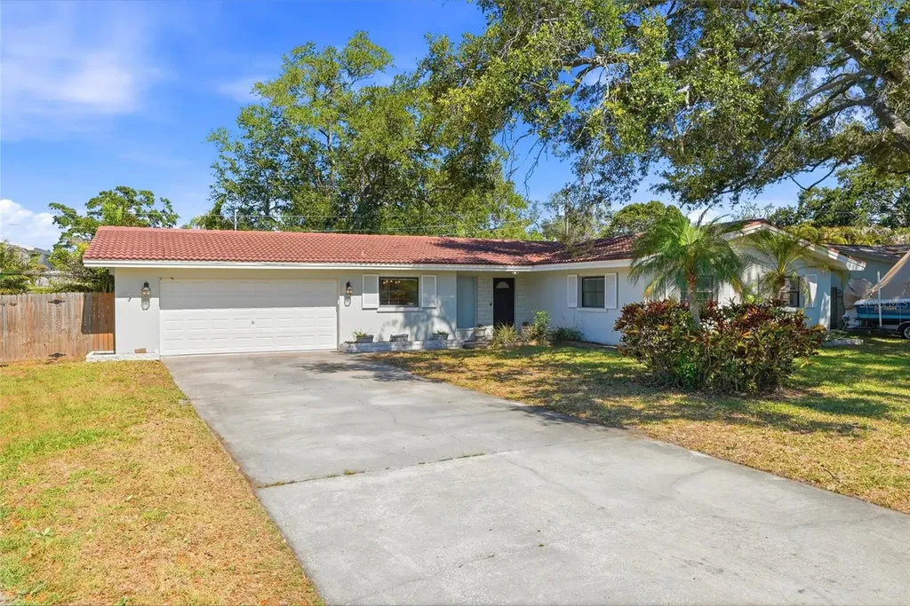 1349 Viewtop Drive Clearwater FL 33764