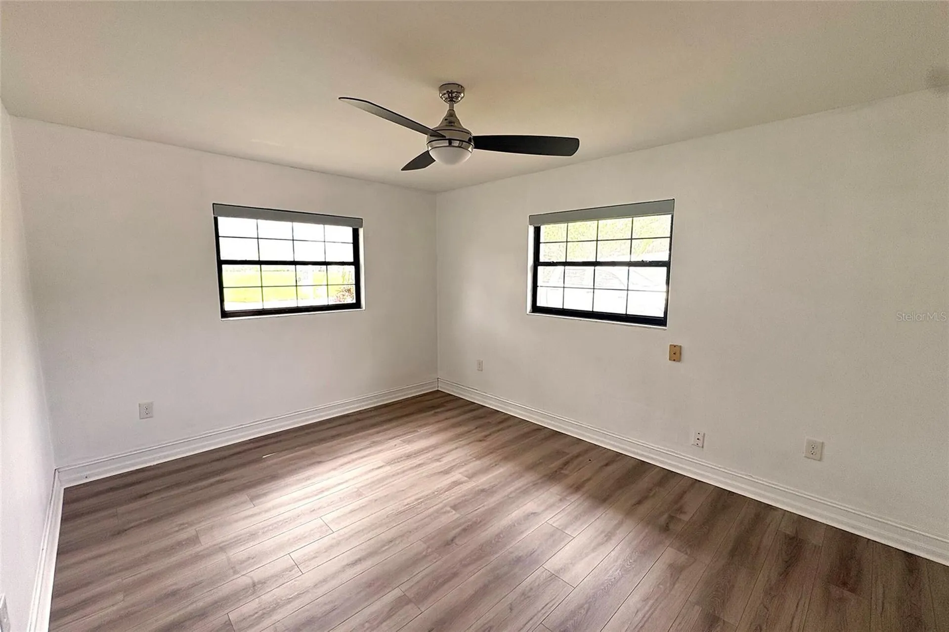 1349 Viewtop Drive Clearwater FL 33764