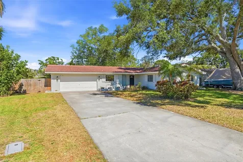 1349 Viewtop Drive Clearwater FL 33764