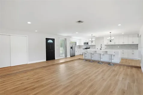1349 Viewtop Drive Clearwater FL 33764