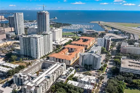470 3rd Street S St Petersburg FL 33701