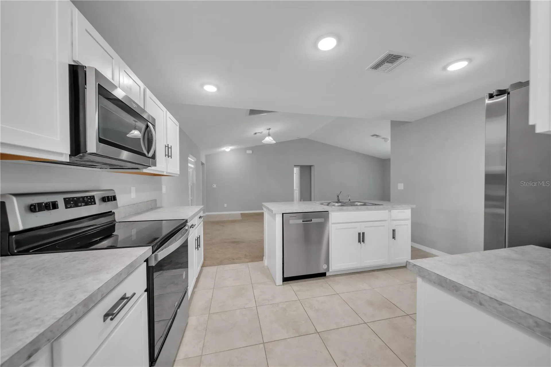 2617 53rd St W Lehigh Acres FL 33971
