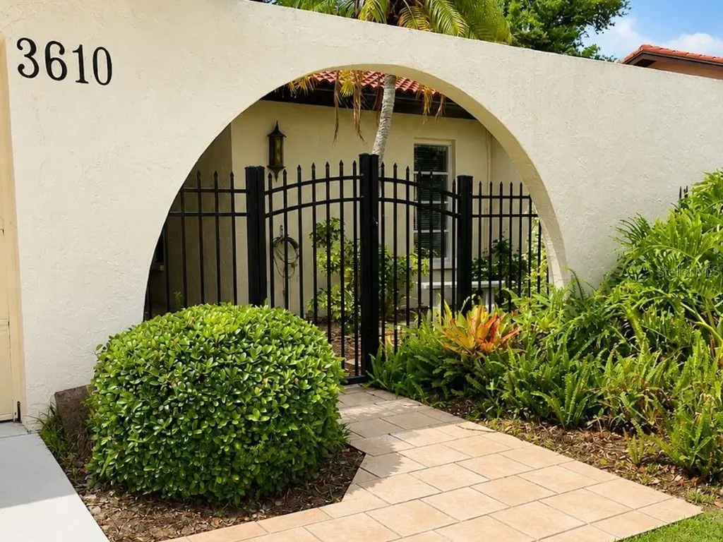 3610 Naranja Way Sarasota FL 34232
