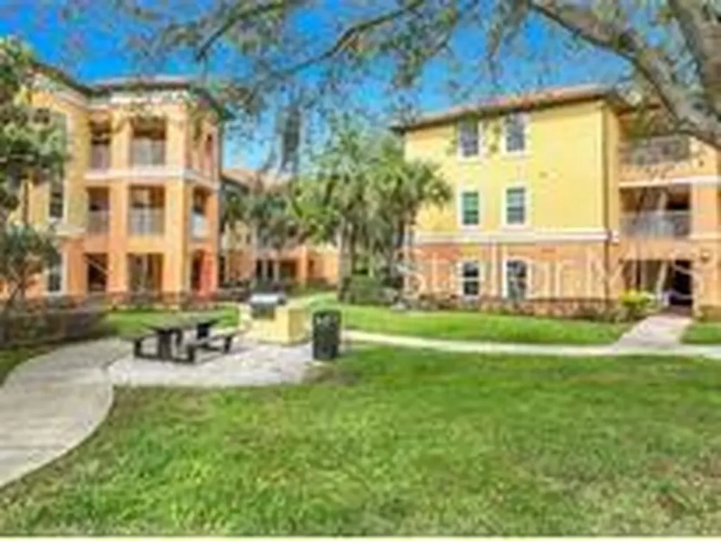5447 Vineland Road Orlando FL 32811