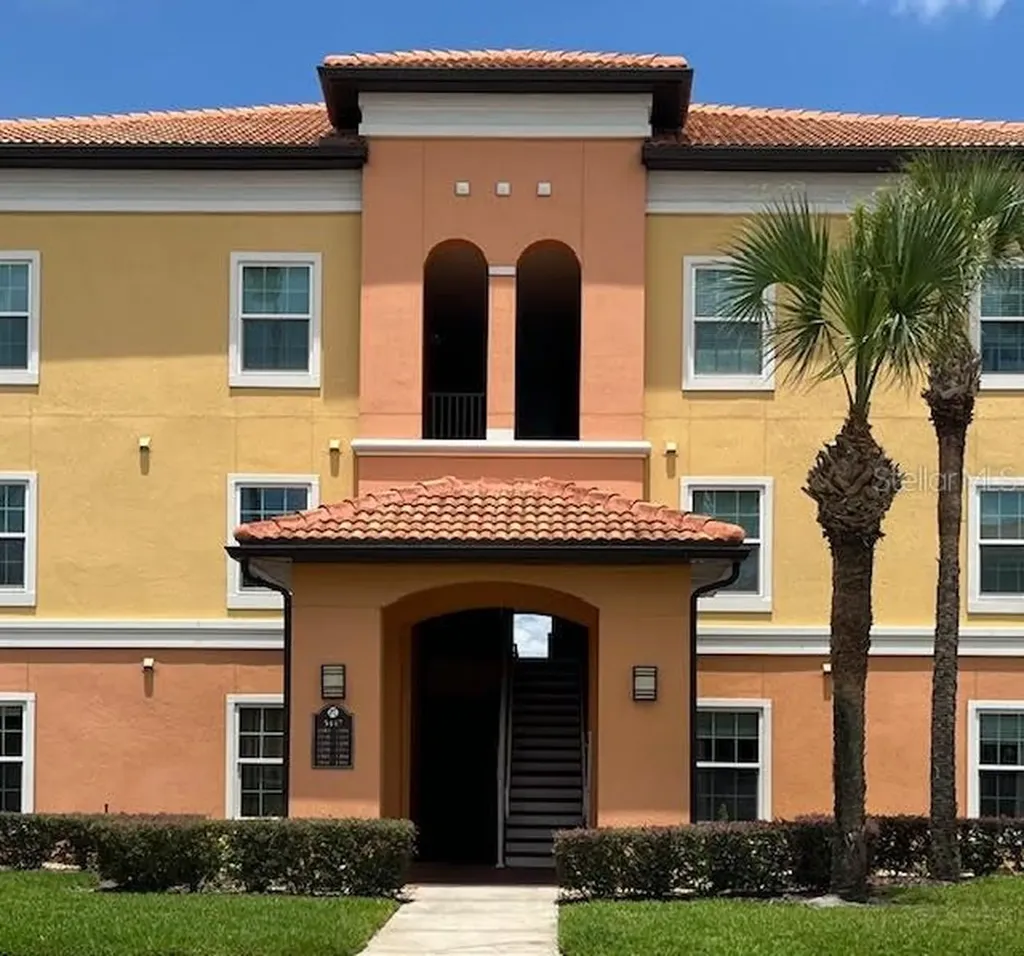 5447 Vineland Road Orlando FL 32811