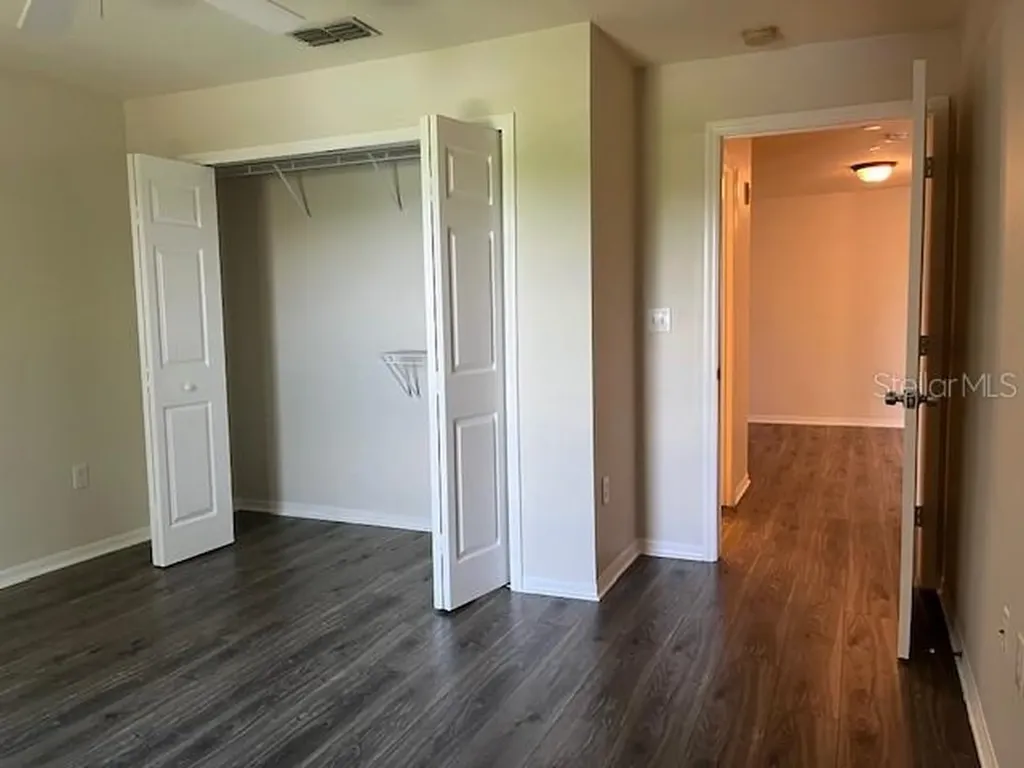 5447 Vineland Road Orlando FL 32811