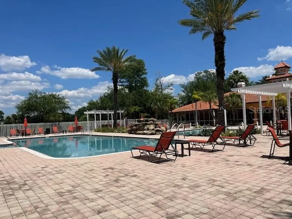 5447 Vineland Road Orlando FL 32811