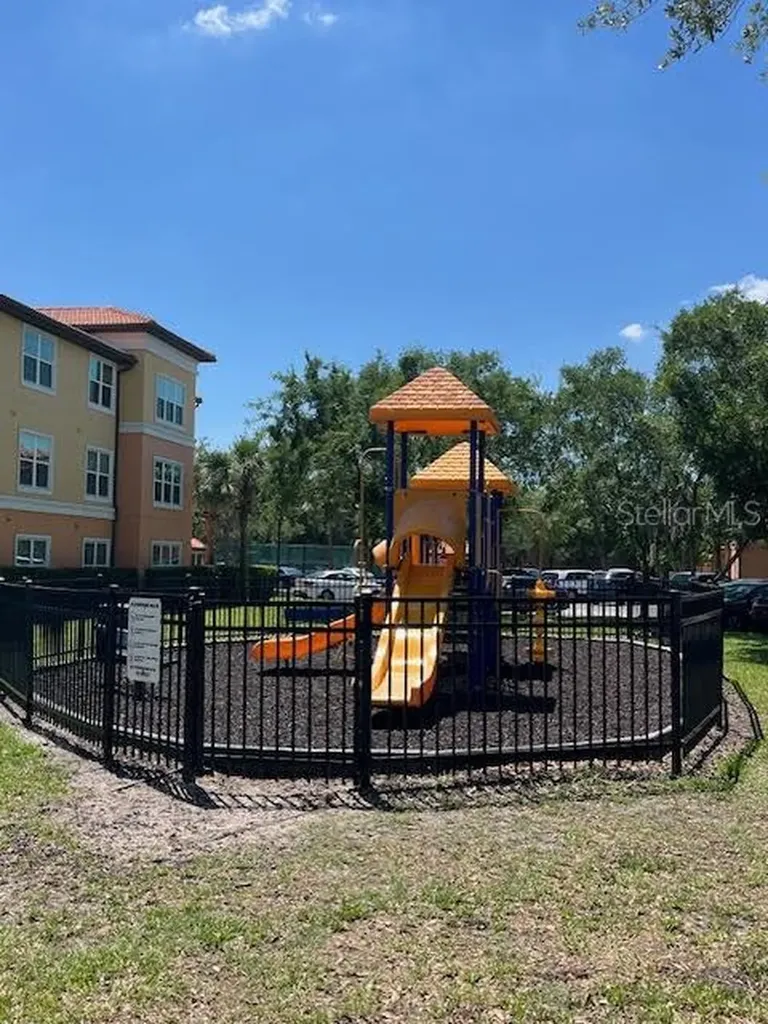 5447 Vineland Road Orlando FL 32811