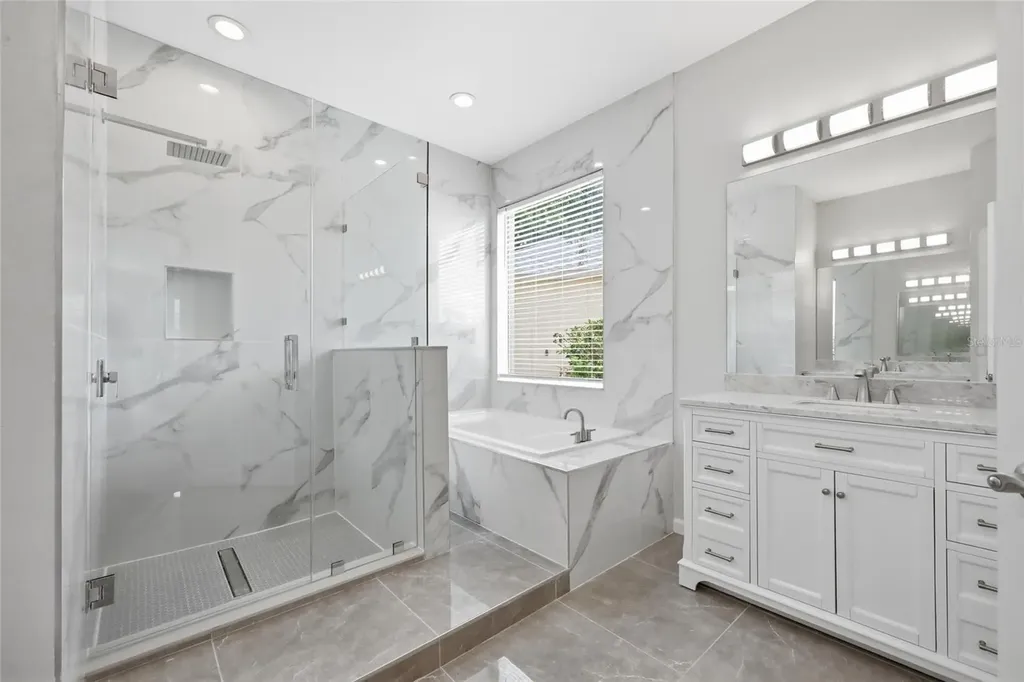 353 Plumoso Loop Davenport FL 33897