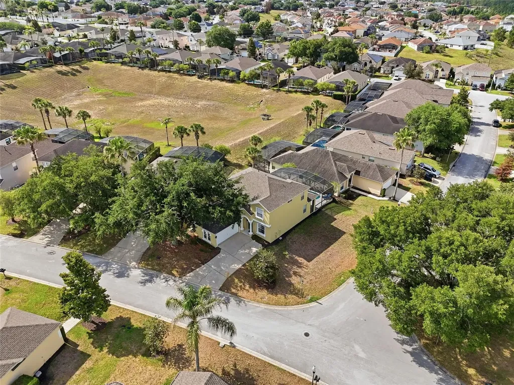 353 Plumoso Loop Davenport FL 33897