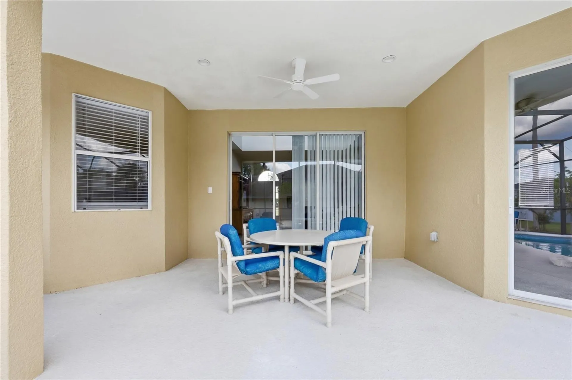 353 Plumoso Loop Davenport FL 33897