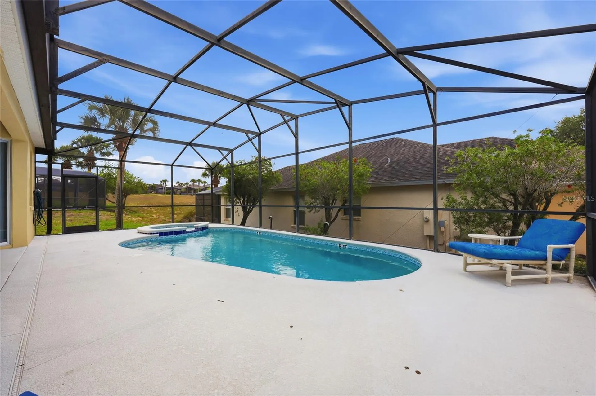 353 Plumoso Loop Davenport FL 33897