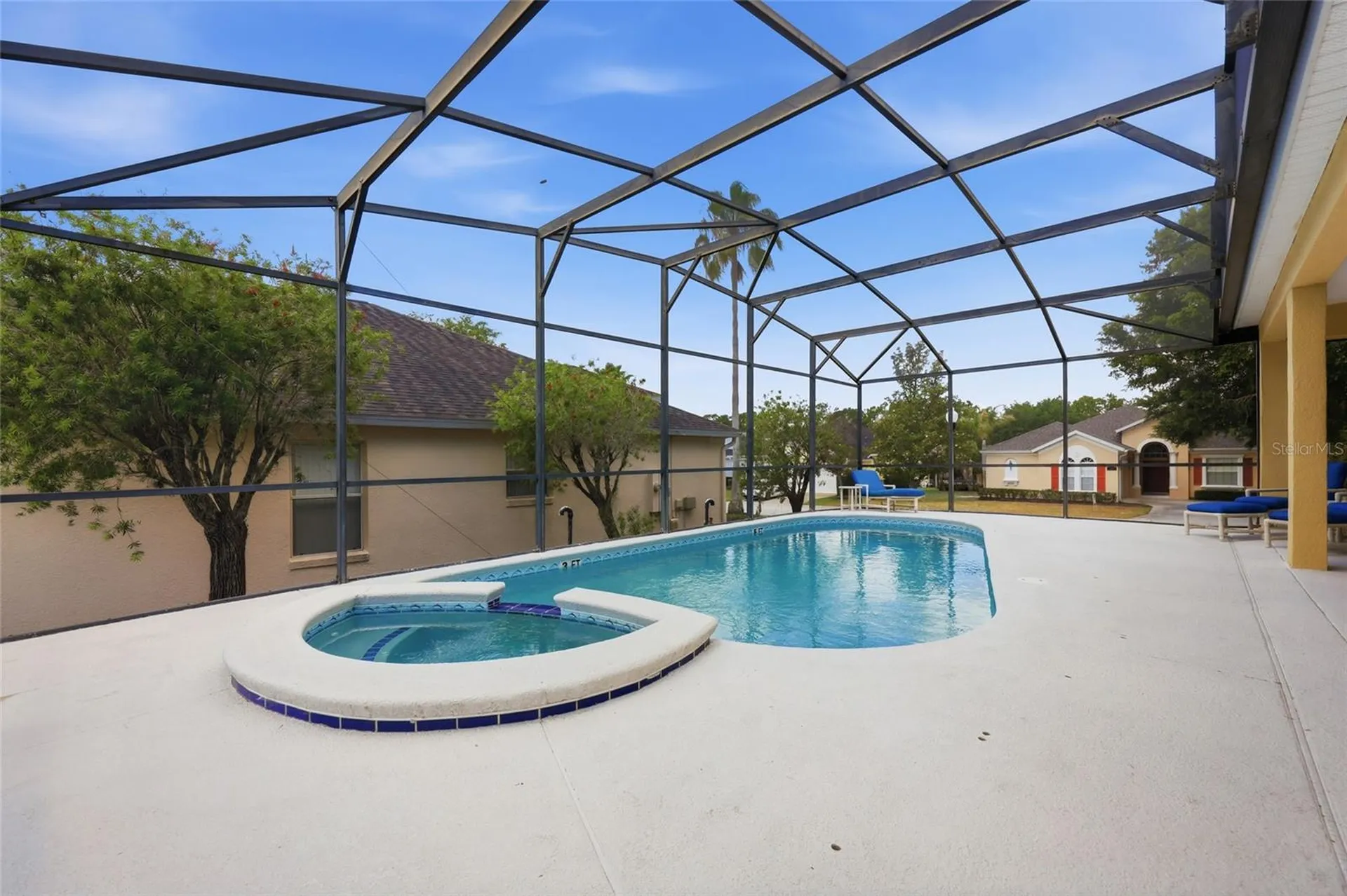 353 Plumoso Loop Davenport FL 33897