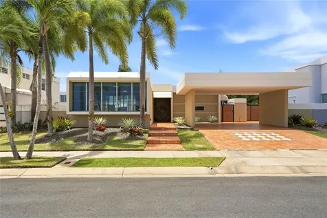115 Paseo Real Dorado PR 00646