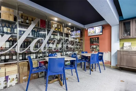5916 Av. Isla Verde Carolina PR 00979