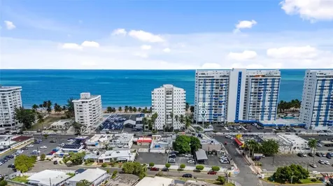 5916 Av. Isla Verde Carolina PR 00979