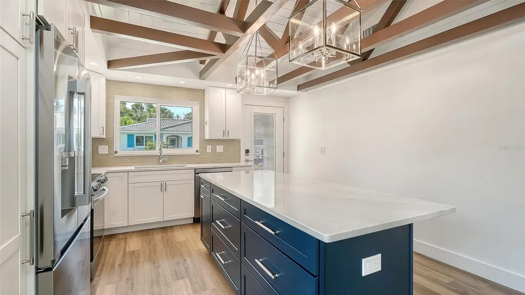 711 Spanish Drive S Longboat Key FL 34228