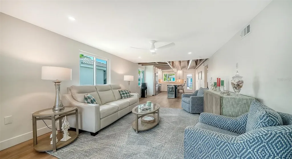 711 Spanish Drive S Longboat Key FL 34228