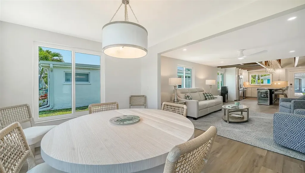 711 Spanish Drive S Longboat Key FL 34228