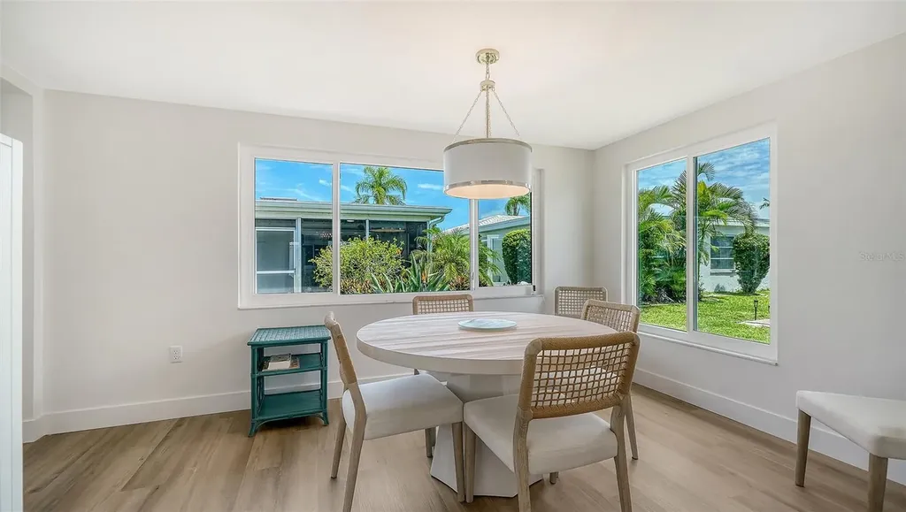 711 Spanish Drive S Longboat Key FL 34228