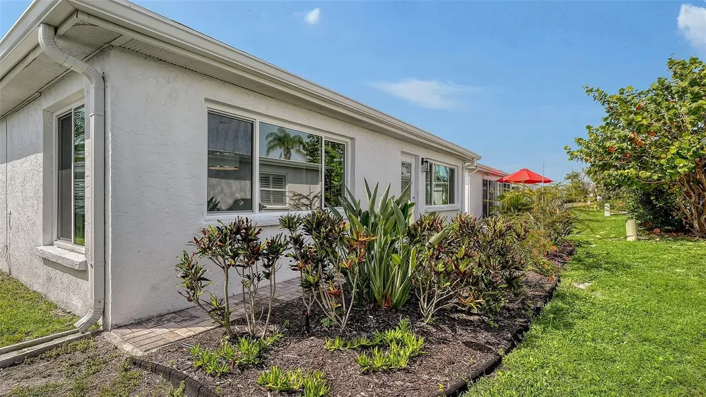 711 Spanish Drive S Longboat Key FL 34228