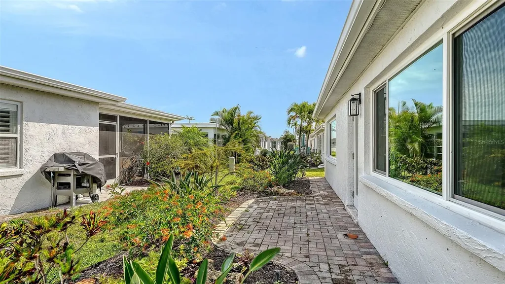 711 Spanish Drive S Longboat Key FL 34228