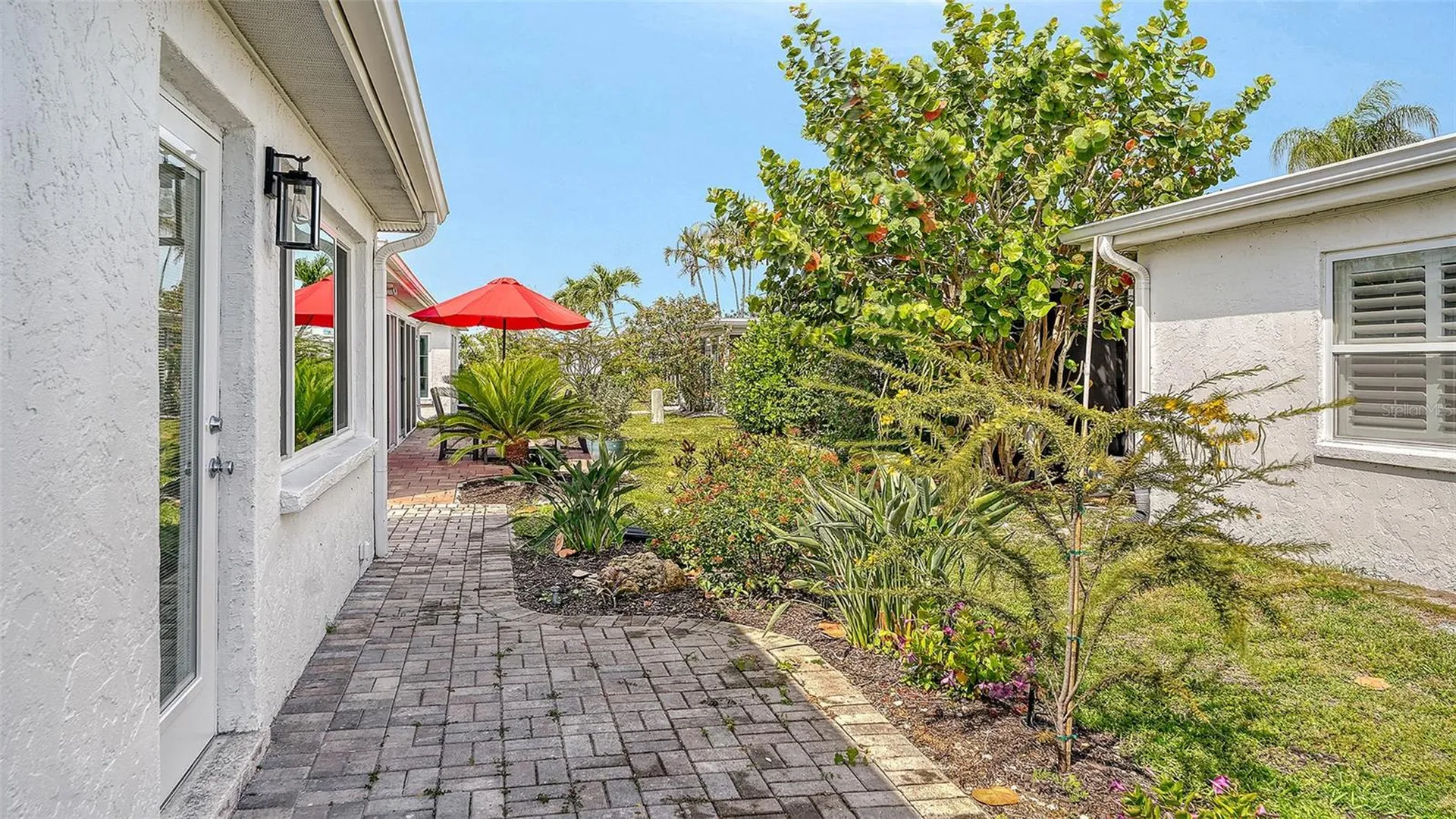 711 Spanish Drive S Longboat Key FL 34228