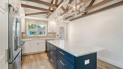 711 Spanish Drive S Longboat Key FL 34228