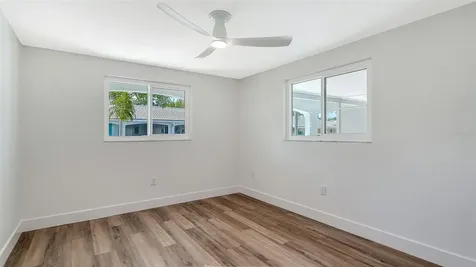 711 Spanish Drive S Longboat Key FL 34228