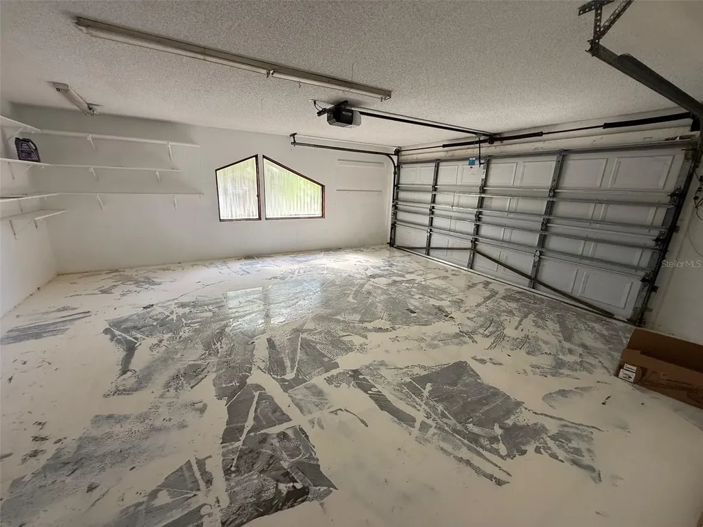 5312 Suwannee Road Weeki Wachee FL 34607