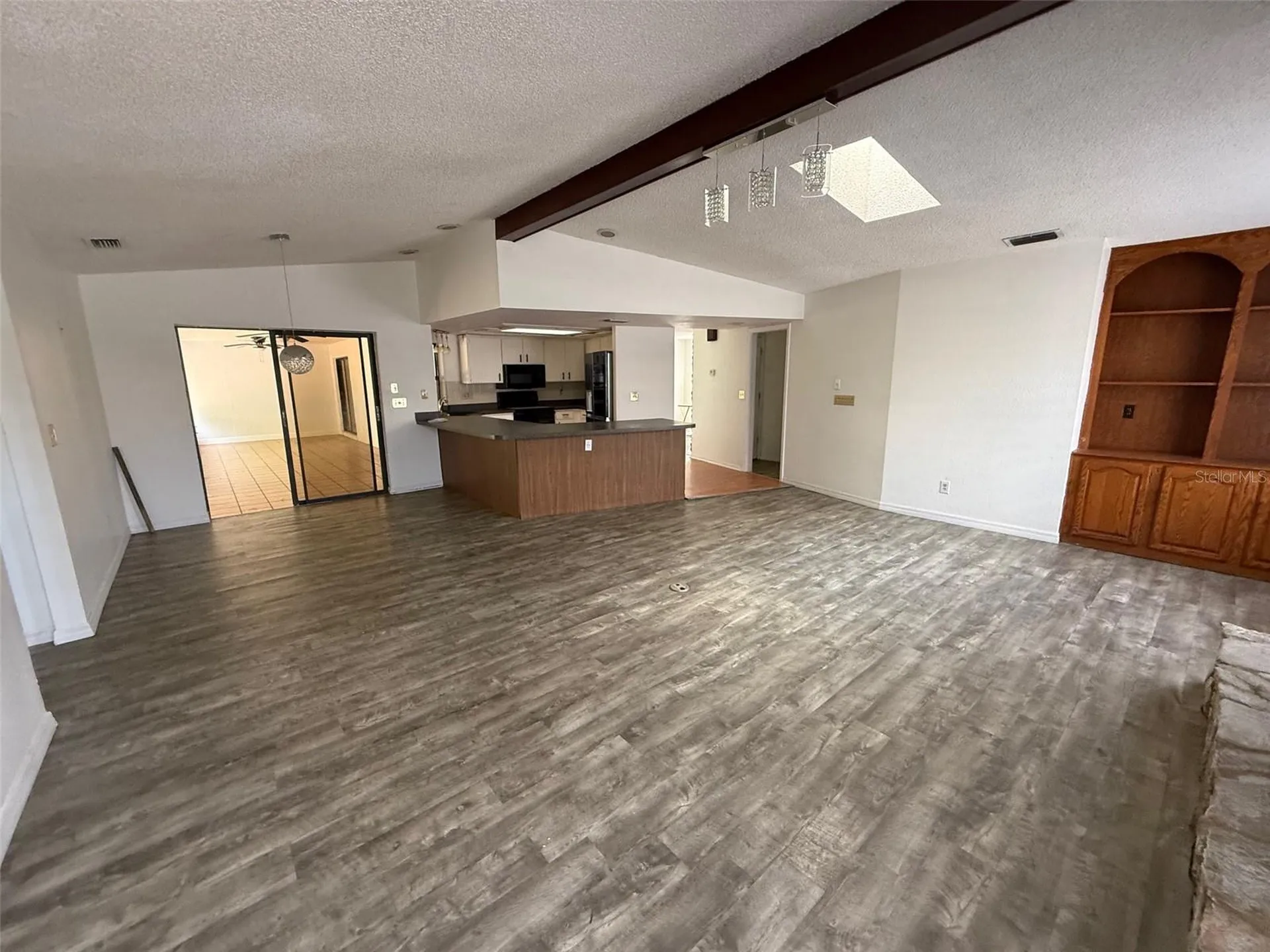 5312 Suwannee Road Weeki Wachee FL 34607
