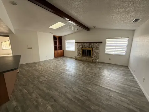 5312 Suwannee Road Weeki Wachee FL 34607