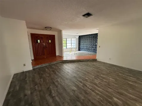 5312 Suwannee Road Weeki Wachee FL 34607