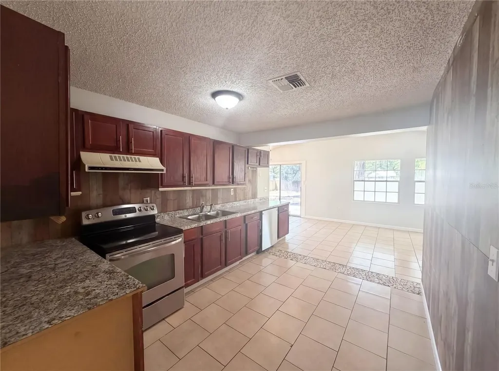 613 4th Street NE Fort Meade FL 33841