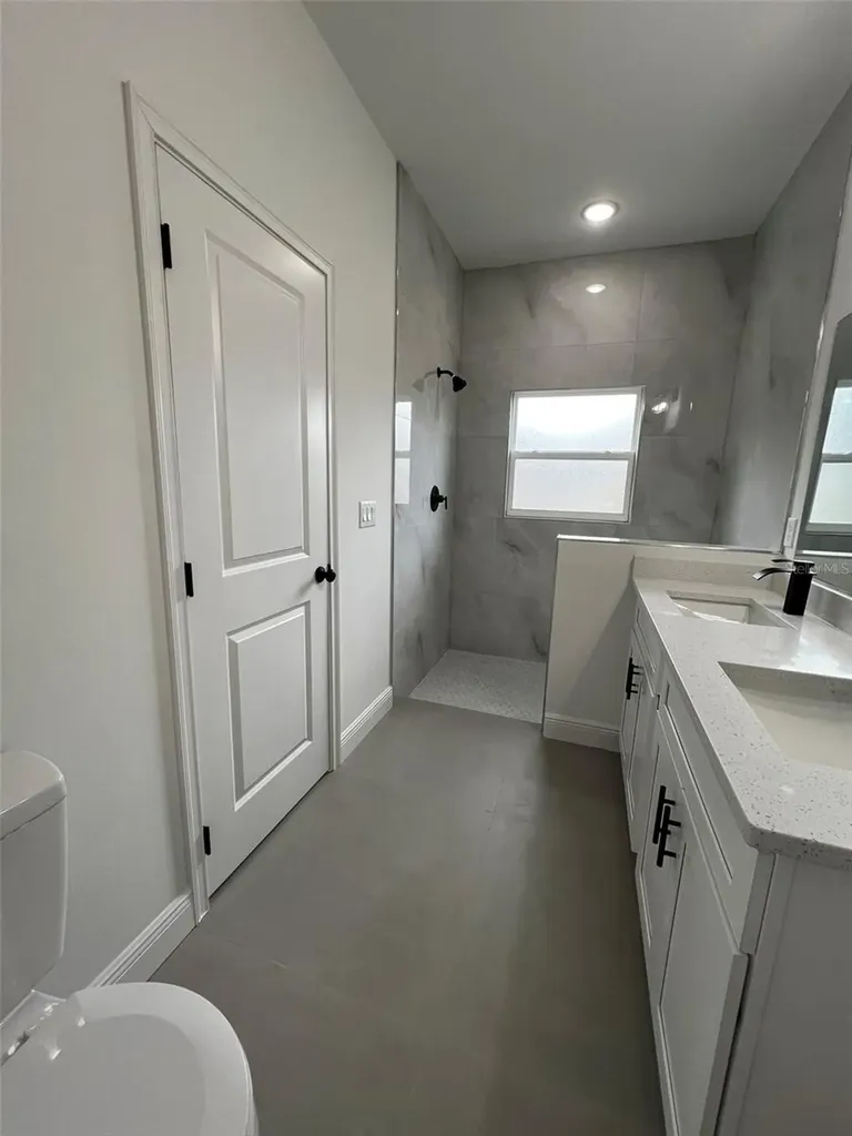 3 Fisher Place Drive Ocklawaha FL 32179