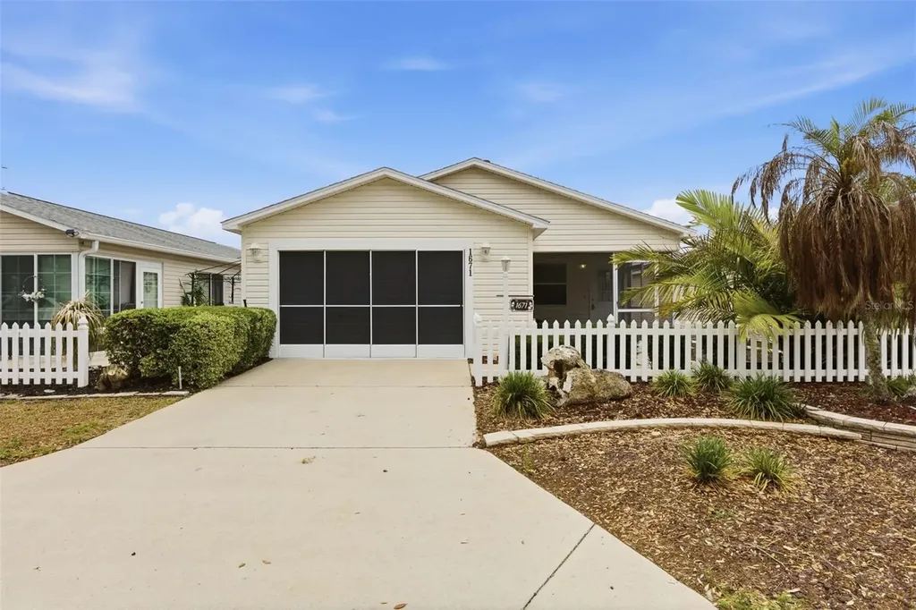 1671 Osprey Avenue The Villages FL 32162