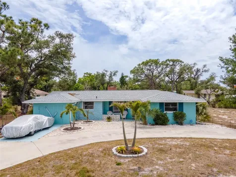 139 Hosmer Avenue Englewood FL 34223