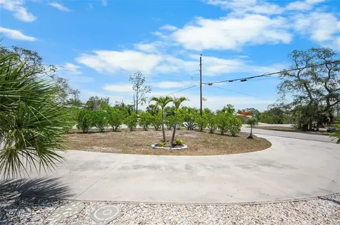 139 Hosmer Avenue Englewood FL 34223