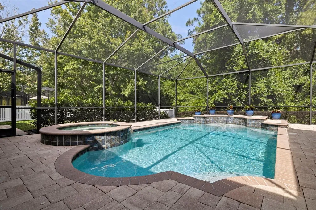 20214 Oak Thorn Way Tampa FL 33647